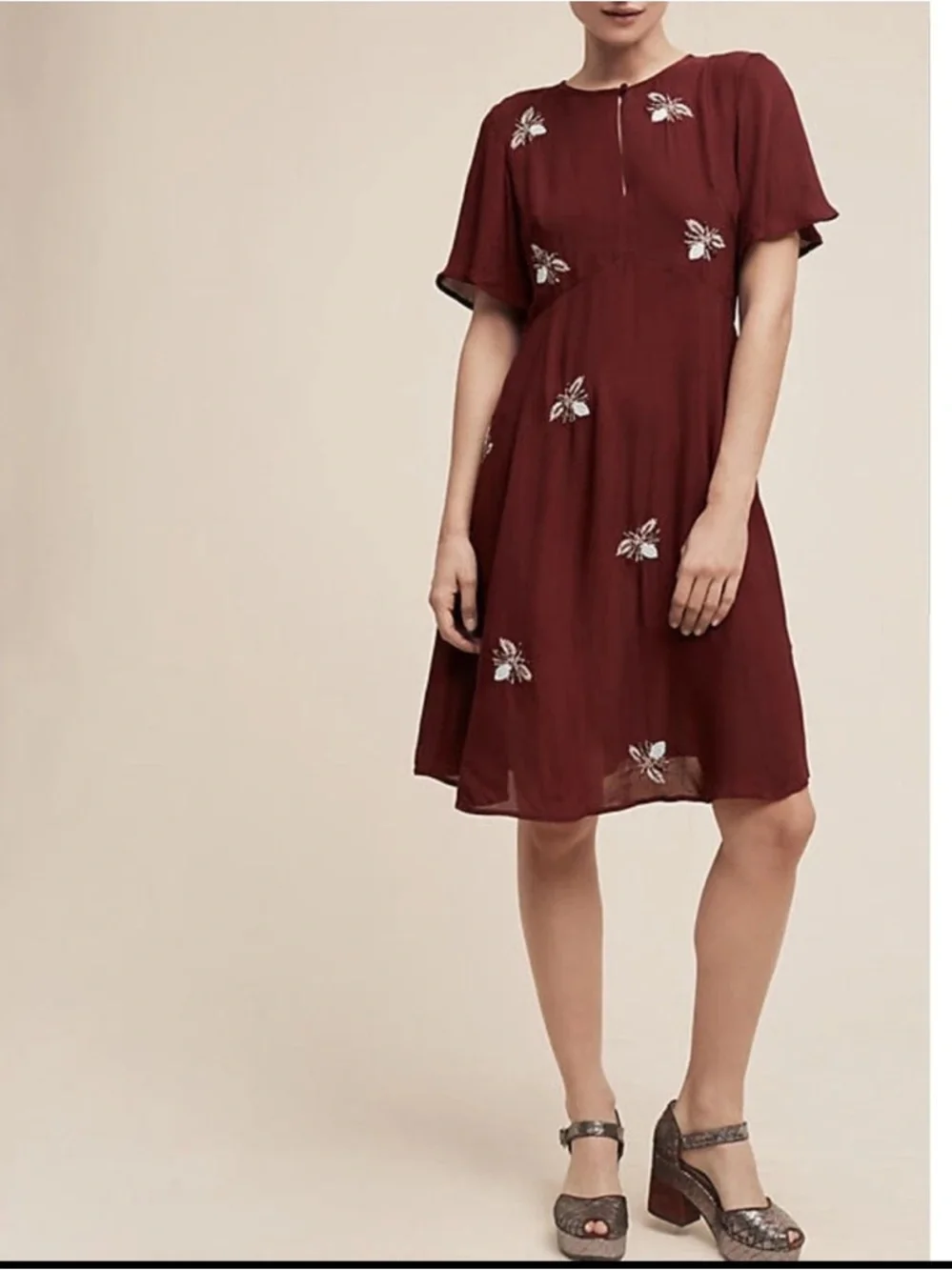 Moulinette Soeurs Anthropologie Embroidered Bee Silk Blend Dress Burgundy Size 2